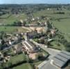 Photos aériennes de "vallée" - Photo réf. 22581 - Le patrimoine de la commune, outre le pont sur le Sornin et un chne tricentenaire class monument historique, est surtout notable pour ce qu'il reste d'une vieille glise romane du XIIe sicle. Ce village du Brionnais est situ dans la valle du Sornin.