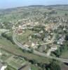 Photos aériennes de "vallée" - Photo réf. 22762 - Village situ dans la valle du Mesvrin, avec ses hautes collines sillones de sentiers.