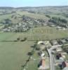 Photos aériennes de "vallée" - Photo réf. 22765 - Village situ dans la valle du Mesvrin, avec ses hautes collines sillones de sentiers.