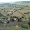 Photos aériennes de "forteresse" - Photo réf. 23088 - Situ dans la valle de la Grosne, Sercy est surtout connu pour son chteau, jadis puissante forteresse entoure de douves.