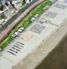 Photos aériennes de Le Havre (76600) - Le Front de Mer | Seine-Maritime, Haute-Normandie, France - Photo réf. 34661 - Les cabanes de plage, entre promenade et plage.