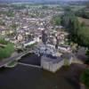 Photos aériennes de "sarthe" - Photo réf. 9122 - Le village de Malicorne et les rives de la Sarthe amnages pour le public.