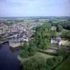 Photos aériennes de Malicorne-sur-Sarthe (72270) | Sarthe, Pays de la Loire, France - Photo réf. 9126 - Le château privé du XVIIIè sur les rives de la Sarthe.