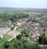 Photos aériennes de "tennis" - Photo réf. 9280 - La commune a su conserver ses maisons anciennes.