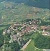 Photos aériennes de Château-Chalon (39210) | Jura, Franche-Comté, France - Photo réf. 9740 - Petit village vigneron post en sentinelle au bord du Revermont.