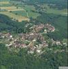 Photos aériennes de Château-Chalon (39210) | Jura, Franche-Comté, France - Photo réf. 9741 - Petit village vigneron post en sentinelle au bord du Revermont.