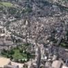 Photos aériennes de "cathedrale" - Photo réf. N001646 - Au centre de la cité, l'imposante cathédrale bordée de ruelles étroites.