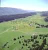 Photos aériennes de "bois" - Photo réf. 29753 - Un paysage vallonné de prés, bois et de fermes éparses.