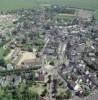 Photos aériennes de "coeur" - Photo réf. 32565 - Au coeur du village l'glise et la mairie d'inspiration anglo-normande.