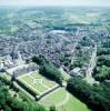 Photos aériennes de "jardin" - Photo réf. 32675 - Ce château fait de briques et de pierres a été commencé au XVIe siècle.