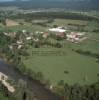 Photos aériennes de "pierre" - Photo réf. 36396 - A la porte de Jura, aujourd'hui une vingtaine de belle maisons de pierre, peu visibles depuis la RN83, dvalent le talus qui mne  la rivire la Loue.