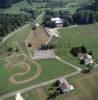  - Photo réf. 36737 - Le village grne ses habitations dans un cadre magnifique de forts et de tourbires.