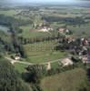 Photos aériennes de "Doubs" - Photo réf. 37075 - Adossé au bois de Longwy, le village s'ouvre sur la pleine du Doubs et de l'Orain, et est dépourvue d'eglise et de cimetière.