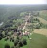 Photos aériennes de "foret" - Photo réf. 37272 - Village niché à l'orée de l'immense forêt de Chaux.