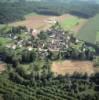Photos aériennes de "Village" - Photo réf. 37382 - Paisible village sur le Val de Cuisance, entour de 57 hectares de bois communaux.