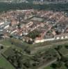 Photos aériennes de "fortification" - Photo réf. 37648 - La ville et ses remparts vus du ciel, uvre d'une tonnante perfection gomtrique, qui apparat telle que Vauban l'a dessine en 1698. Neuf-Brisach fait partie des douze sites Vauban classs au Patrimoine Mondial de l'UNESCO.