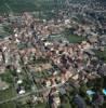 Photos aériennes de Wettolsheim (68920) - Autre vue | Haut-Rhin, Alsace, France - Photo réf. 37675 - Cette localit possde de nombreux contrastes architecturaux, les colombages des maisons vigneronnes voisinent avec les lignes contemporaines des maisons les plus anciennes. La rue du Chteau en bas de l'image, dbouche sur la route du Vin.