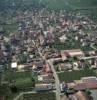 Photos aériennes de Wettolsheim (68920) - Autre vue | Haut-Rhin, Alsace, France - Photo réf. 37676 - Cette localit possde de nombreux contrastes architecturaux, les colombages des maisons vigneronnes voisinent avec les lignes contemporaines des maisons les plus anciennes.