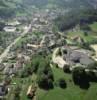 Photos aériennes de "collège" - Photo réf. 37691 - Situé en hauteur, le collège surplombe le village bas.