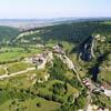 Photos aériennes de La Cluse-et-Mijoux (25300) - Le Château de Joux | Doubs, Franche-Comté, France - Photo réf. 38533 - Site sur la route qui dbouche sur l'axe rhodanien et au pied du Grand Saint-Bernard.