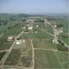 Photos aériennes de "vignoble" - Photo réf. 39896 - Village perché en plein vignoble du Mâconnais.
