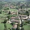 Photos aériennes de "Bien" - Photo réf. 40017 - Un village dans un site naturel protégé, et aux maisons de caractère bien restaurées.