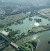 Photos aériennes de "étang" - Photo réf. 41495 - La piscine et la base de loisirs