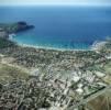 Photos aériennes de Saint-Cyr-sur-Mer (83270) - Les Lecques | Var, Provence-Alpes-Côte d'Azur, France - Photo réf. 42321 - Dgrad de bleu outremer sur une plage de sable blanc.