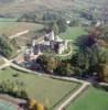 Photos aériennes de Dracy-lès-Couches (71490) | Saône-et-Loire, Bourgogne, France - Photo réf. 44242 - Le château est un ancien fortin dont l'origine remonterait à 700 ans. Il demeure une exploitation viticole qui dispose d'un cellier datant de 1728, contenant 17 cuves.