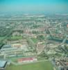 Photos aériennes de "géant" - Photo réf. 47736 - L'histoire de la ville est intimement liée à celle de la Sollac, géant de la sidérurgie, comme on peut le voir en haut de l'image.