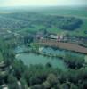  - Photo réf. 48236 - Les grands tangs, communs aux territoires de Recques-sur-Course et d'Estrelles, tmoignent de l'activit rcente des ballastires, exploites jusqu'en 1950.