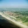 Photos aériennes de "digue" - Photo réf. 48341 - Au bord de mer, la digue promenade.