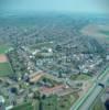 Photos aériennes de "cité" - Photo réf. 48376 - Les terrils, en haut de l'image, sont là pour rappeler que la cité s'est construite autour de l'activité charbonnière.