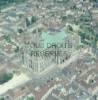 Photos aériennes de Chartres (28000) | Eure-et-Loir, Centre, France - Photo réf. 50631 - De l'édifice des XIè et XIIè siècles, il subsiste la crypte, les tours et le reste date d'une reconstruction du XIIIè après l'incendie de 1194.