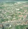 Photos aériennes de "construction" - Photo réf. 52982 - Dans les années 70, la ville s'est étendue avec la construction de la cité Charcot. En haut à droite, la zone industrielle n°1 accueille une vingtaine d'entreprises.
