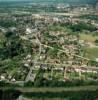 Photos aériennes de Moulins (03000) - Le Quartier Rive-Gauche de la Madeleine. | Allier, Auvergne, France - Photo réf. 53201 - Au premier plan, la vieille ligne de chemin de fer Montluon-Moulins.