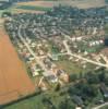Photos aériennes de Saint-Pierre-des-Fleurs (27370) | Eure, Haute-Normandie, France - Photo réf. 56080 - Les quartiers rsidentiels sont le tmoin du boum dmographique des annes soixante.