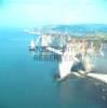 Photos aériennes de Étretat (76790) - Les Falaises | Seine-Maritime, Haute-Normandie, France - Photo réf. 56412 - Les arches des clbres falaises.