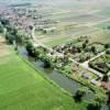 Photos aériennes de "eure" - Photo réf. 56522 - Le bourg s'tend en bordure de l'Eure.