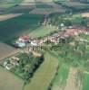 Photos aériennes de "agricole" - Photo réf. 57431 - Très agricole, la commune compte 22 exploitations.