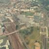 Photos aériennes de "europe" - Photo réf. 58852 - De gauche à droite, la gare Lille-Flandres, le centre des affaires Euralille, et la gare Lille-Europe où transitent journellement 36 Eurostars.