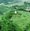 Photos aériennes de "ruines" - Photo réf. 60726 - Le village est dommin par les ruines du donjon du XI sicle dress sur une motte fodale.