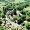 Photos aériennes de Busset (03270) | Allier, Auvergne, France - Photo réf. 60856 - La première souche de ce Château est issue de l'union des familles Bourbon-Busset en 1498. Ces deux familles marqueront leurs empreintes durant quatorze générations.