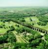 Photos aériennes de "total" - Photo réf. 60863 - Cet Aqueduc reprsentait une longueur total de 4 600m sur trois tages d'arcades, mais ceux-ci durent tre rduits  un seul.