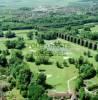 Photos aériennes de "golf" - Photo réf. 60864 - Cet Aqueduc reprsentait une longueur total de 4 600m sur trois tages d'arcades, mais ceux-ci durent tre rduits  un seul.