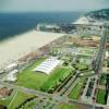 Photos aériennes de Deauville (14800) | Calvados, Basse-Normandie, France - Photo réf. 61025 - La piscine Olympique donnant sur le front de mer.