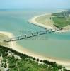 Photos aériennes de Noirmoutier-en-l'Île (85330) | Vendée, Pays de la Loire, France - Photo réf. 61086 - Long de 700m, ce pont routier fait le lien avec le continent.