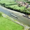 Photos aériennes de Hergnies (59199) - Une Péniche | Nord, Nord-Pas-de-Calais, France - Photo réf. 61369 - Une pniche remontant le canal.