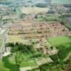 Photos aériennes de Auchel (62260) - Les Cités | Pas-de-Calais, Hauts-de-France, France - Photo réf. 61572 - L'alignement caractristique des cits de ce pays minier.