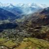 Photos aériennes de "vallée" - Photo réf. 61888 - Une vue générale de la commune d'Argelès-Gazost et de sa vallée (Hautes-Pyrénées).
